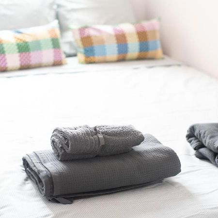Traditional Rooms In Eixample 巴塞罗那 外观 照片