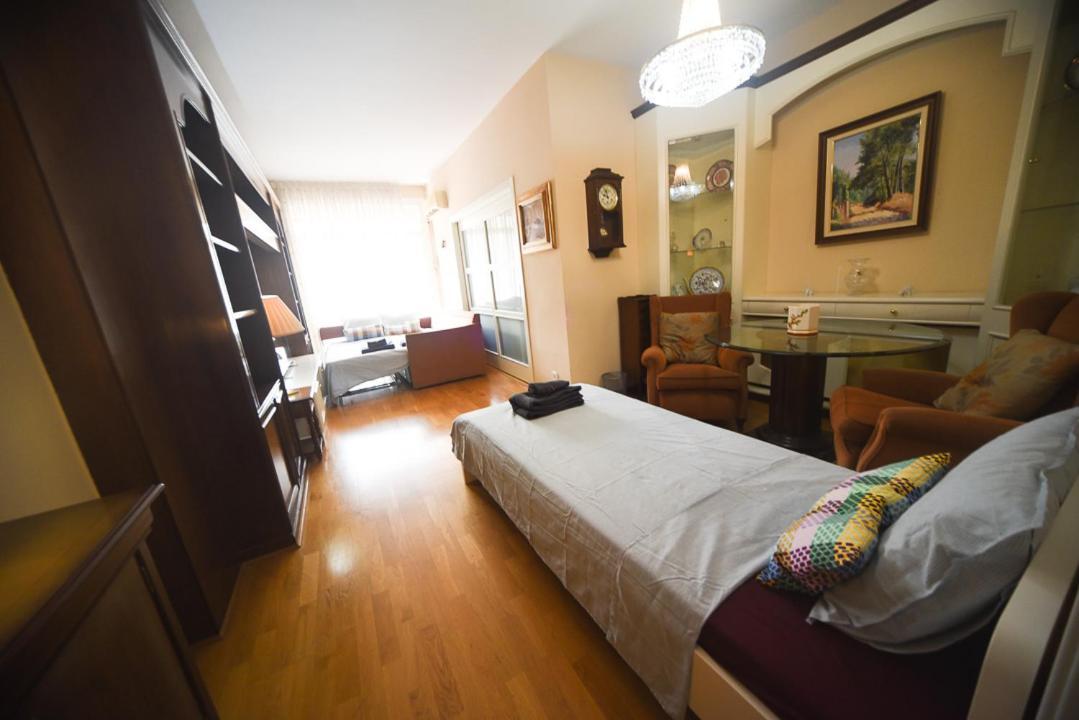 Traditional Rooms In Eixample 巴塞罗那 外观 照片